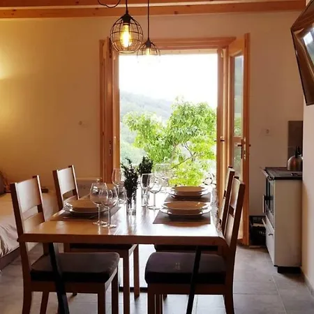 Duboka, Otok Vis * Komiža