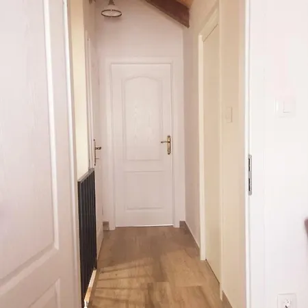 Duboka, Otok Vis Komiža